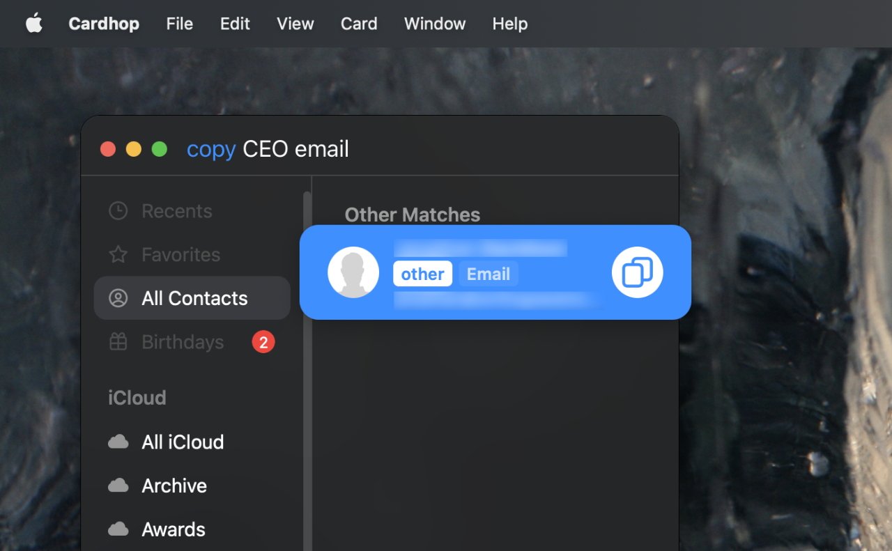 Sin siquiera abrir la tarjeta de contacto del CEO, puede obtener su dirección de correo electrónico de Cardhop